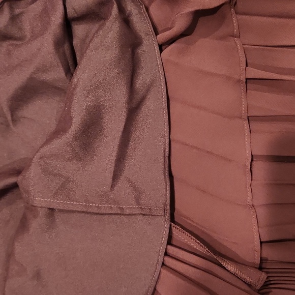 BCBG MAXAZRIA Dress Evonne Lace Blocked Pleated Gown Deep Port Wine Size 6 - Picture 8 of 8